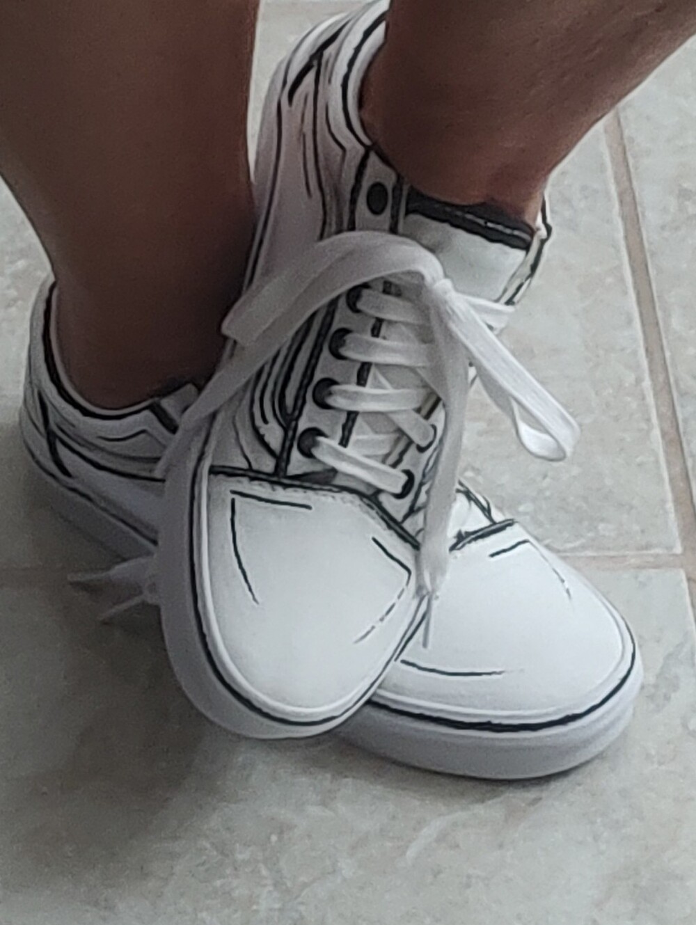 Van’s Old Skool (Cartoon Sketch) True White Men’s Size 5.5 Women 7 NWOT (500714)